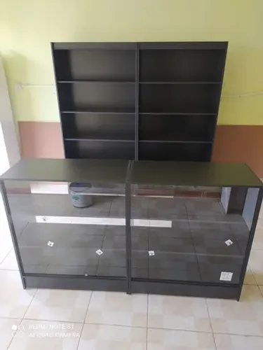 Balcão vitrine + Prateleira MDF