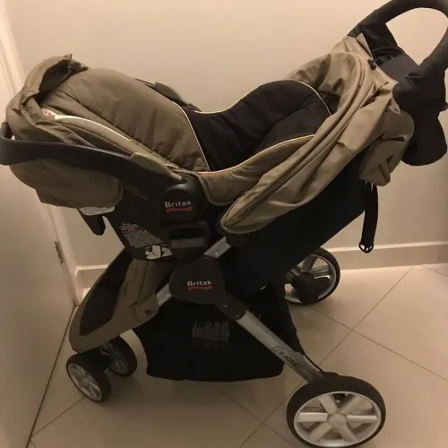 Carrinho 3 rodas Britax B-agile + Bebe Conforto Britax B-safe 35 Protection Safe