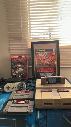Super Nintendo com 03 fitas e 01 controle.