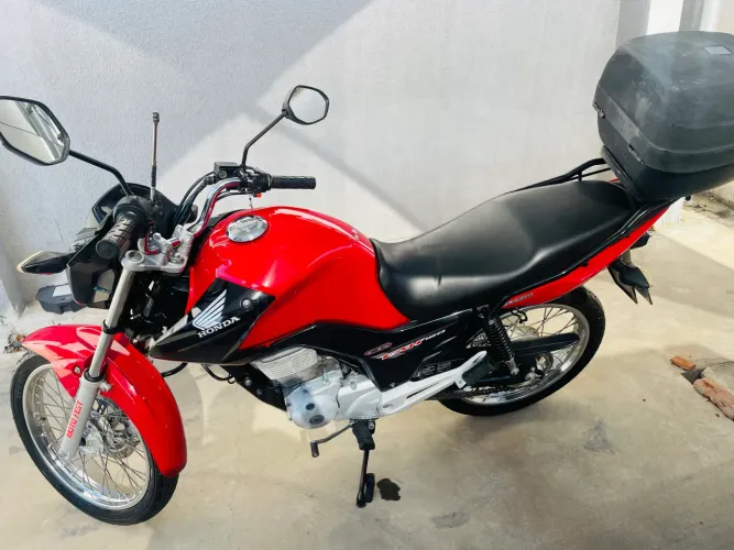 Oportunidade: moto nova por preço justo!