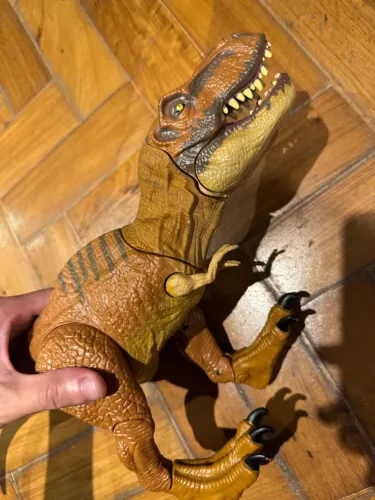 Dinossauros realistas Jurassic Word Originais e 1 Rex aleatório 