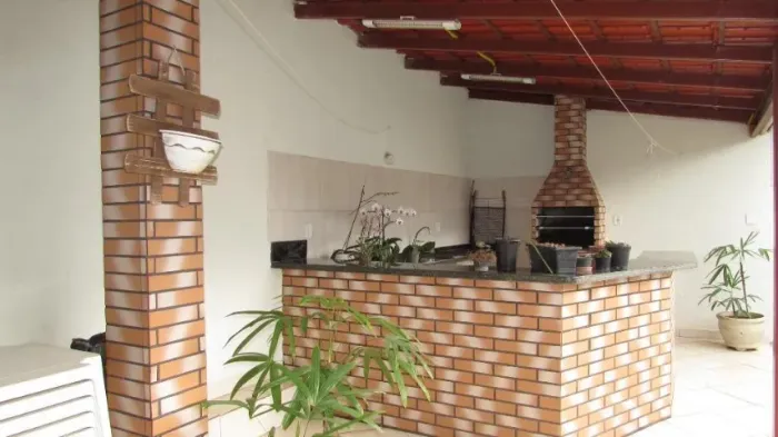 Casa com 3 Quartos e 2 banheiro à Venda, 137m²Vila Todos os Santos - Indaiatuba, SP
