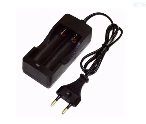 Carregador Duplo para 2 Baterias 18650 14500