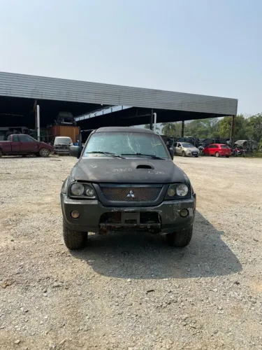 Mitsubishi L200 2.5 2005 Automático Veículo Destinado A Retirada De Peças