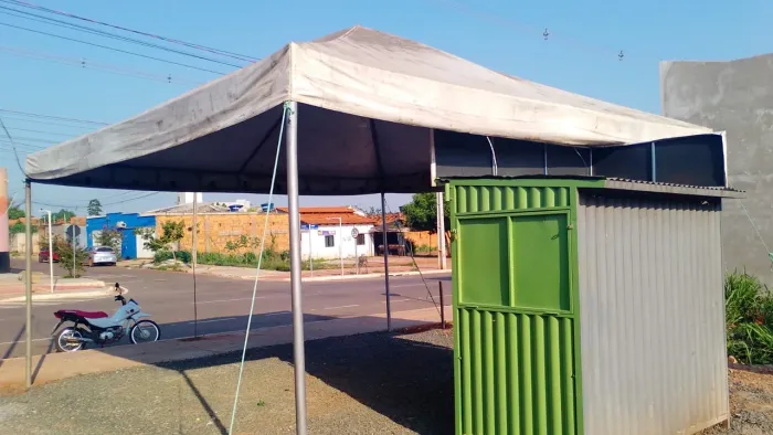 Tenda e container
