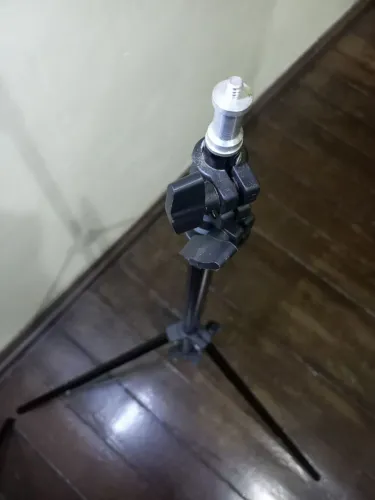 01 Tripé Para Iluminação Ring Light 1,80m