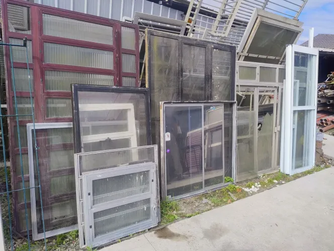 Portas e janelas de alumínio USADAS vendido por Kilo apartir de R$15,00