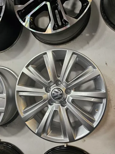 Jogo de roda original VW amarok aro 18 5x120