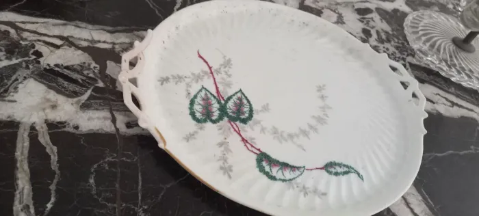 Bandeja de porcelana antiga