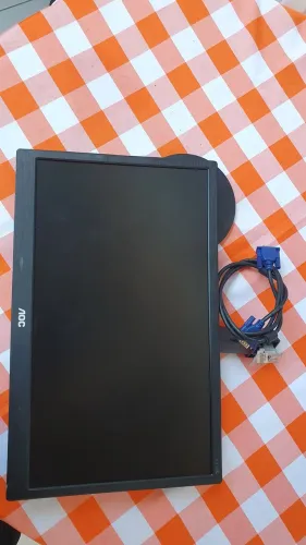 Monitor Aoc 18.5 pol
