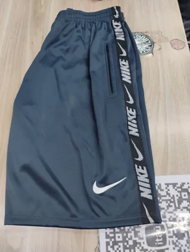 Shorts unissex confortável 