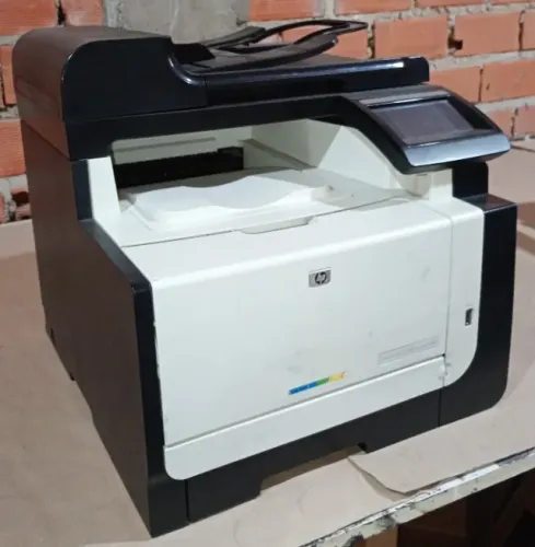 impressora multifuncional a laser colorida HP LaserJet Pro CM1415fn