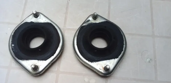 Batente dianteiro Corsa Prisma Celta - o par