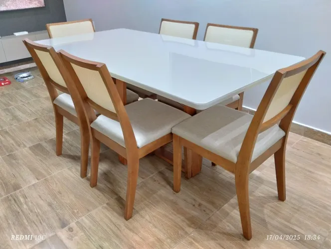 Mesa de Jantar 6 Cadeiras - Madeira 