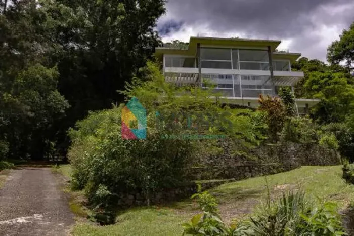 Fazenda à venda em Miguel Pereira, Excelente Casa com 5 quartos! Área