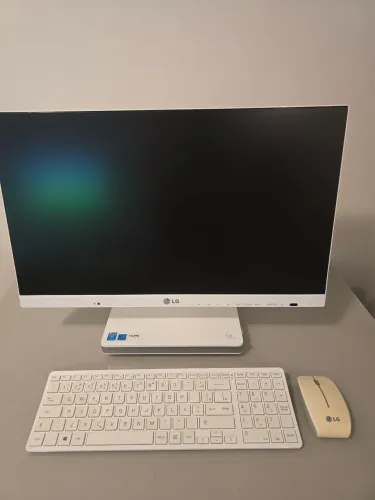 Computador/Desktop LG All In One - Intel Core i5 - Impecável!