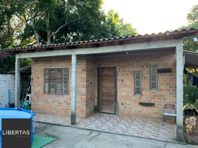 Casa no bairro Belém Velho - 2 dormitórios