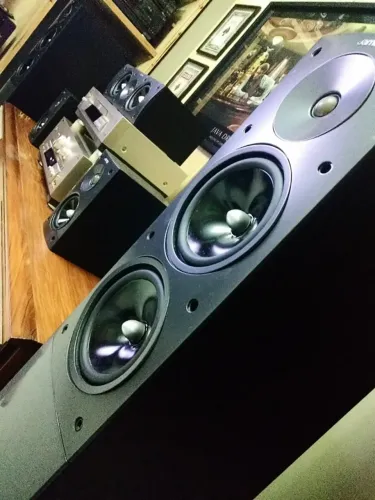 Caixas Acústicas JAMO