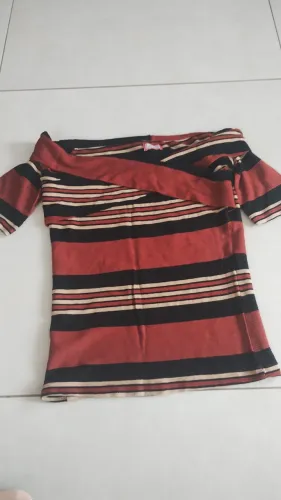 Blusa Colcci feminina.