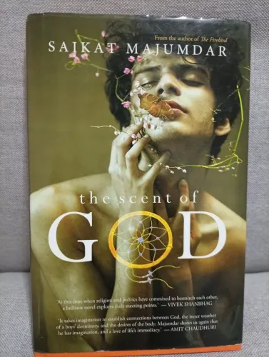 LIVRO THE SCENT OF GOD EM EXCELENTE ESTADO EM INGLÊS