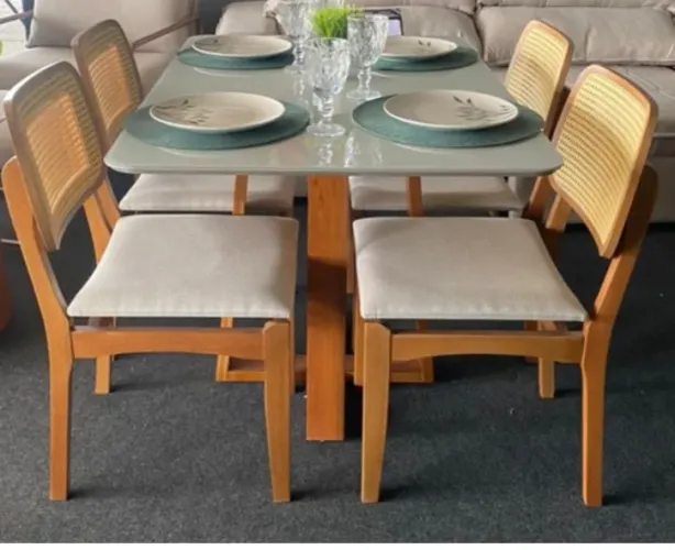 Conjunto de Mesa 4 Lugares Com Cadeira Diana 