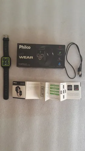 "RELÓGIO SMARTWATCH PHILCO HIT WEAR PSW01P NA COR PRETA"