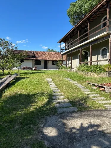 Linda Casa Linear com Vista Deslumbrante para a Serra dos Órgãos!