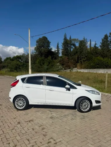 Ford Fiesta Tit.plus 1.0 12V Ecoboost Aut. 5P 2017