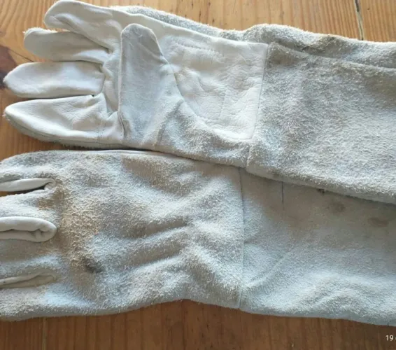 Luvas de Solda em Couro/usada