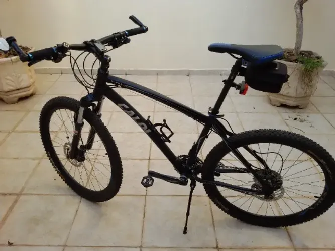 Bike Caloi Vitus Aro 26, conjunto Shimano Deore + 1 Kit Relação Shimano e Pneu Extra