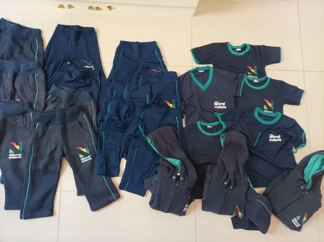 Uniforme - Natural Vivência - Tamanho 4 (3 a 4 anos) - Completo 