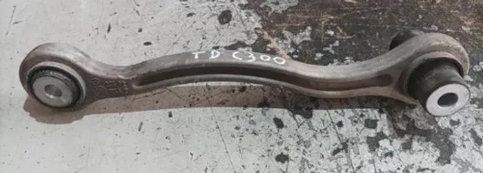 Braço Suspensão Traseiro Direito Mercedes C300 2018