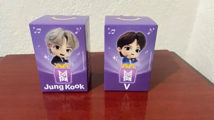 BTS - JungKook & V