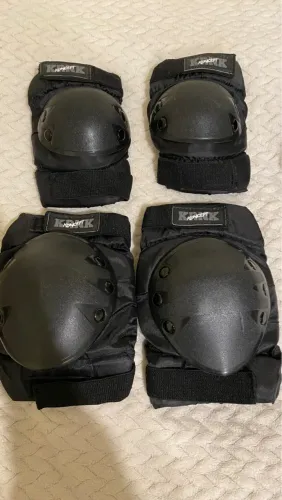 Roupas acessórios skate joelheira cotoveleira capacete sem uso estado de novo