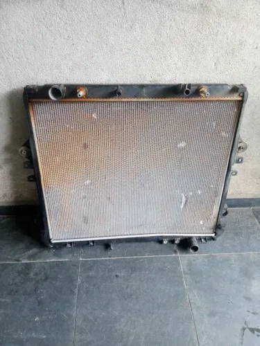 Radiador de água Toyota Hilux Diesel 2016 A 2023 2.8(MD422136-7341)