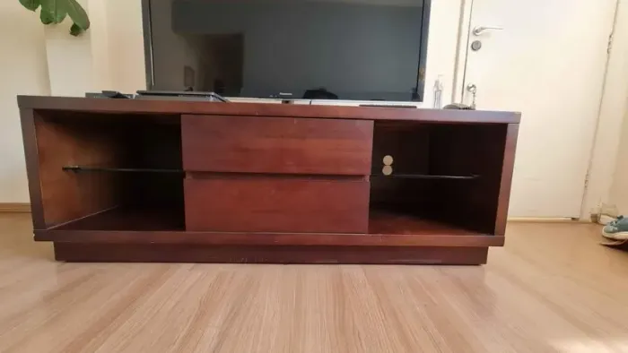 Rack em madeira maciça