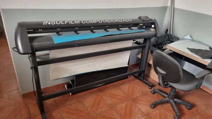 Plotter de recorte 150cm de boca pouco uso