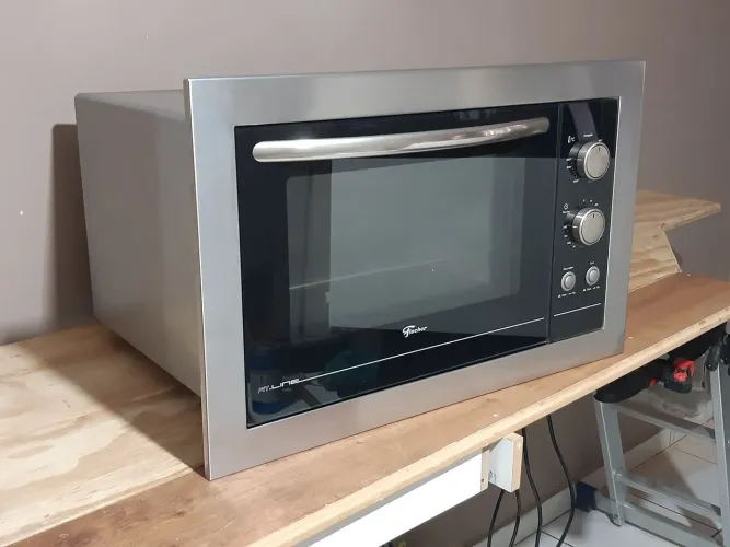 Forno Elétrico de Embutir Fischer Fit Line 48l