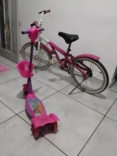 Bicicleta e patinete