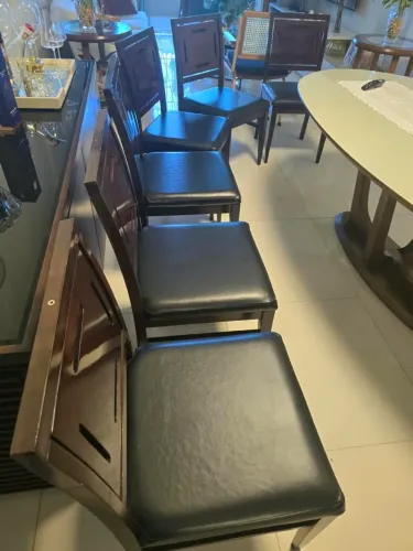 Conjunto de 6 cadeiras padrão Jacauna p/sala de jantar. 