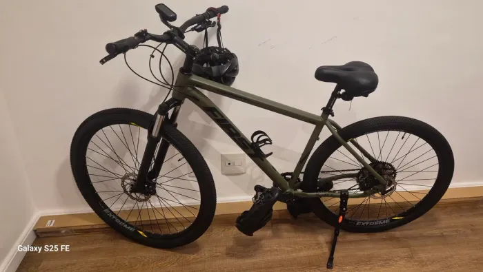 Bicicleta First Smitt Pro Aro 29 - Verde - kit Shimano Deore + Acessórios