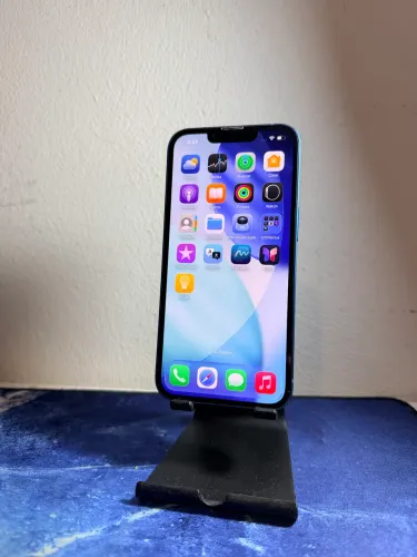 iPhone 13 128GB 100% de saúde
