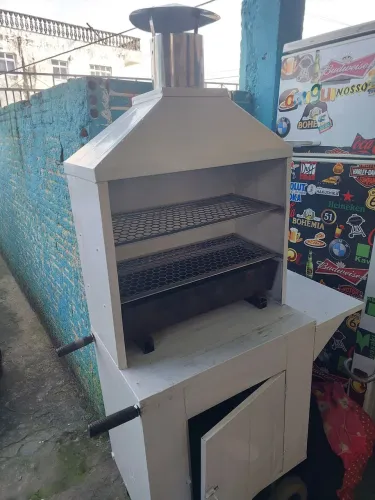 Carrinho de espetos