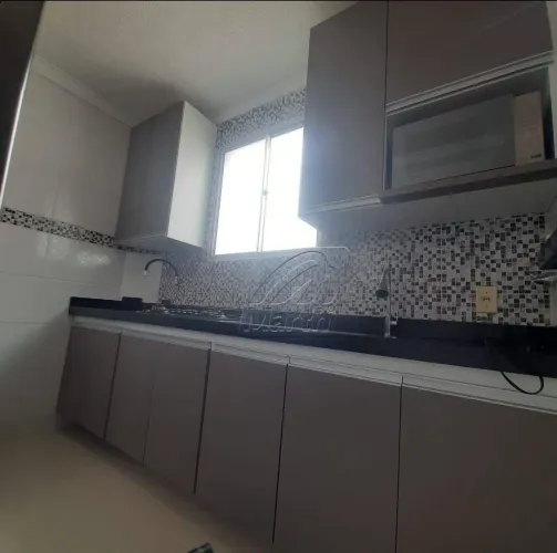 Apartamento a venda no Parque Paradiso, em Santa Terezinha, completo de armarios.