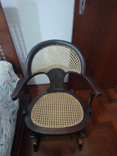 Cadeira antiga