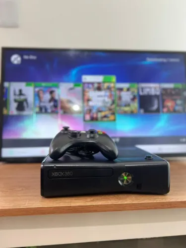 Xbox 360 Super Slim Desbloqueado Com Aurora e 10 Jogos