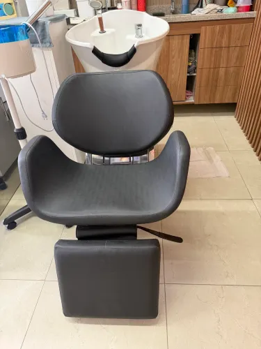 Vendo móveis para salão de beleza 