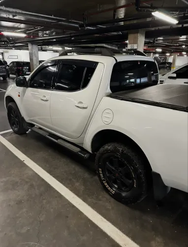 Mitsubishi L200 Triton GLS 3.2 CD TB Int.diesel MEC 2013