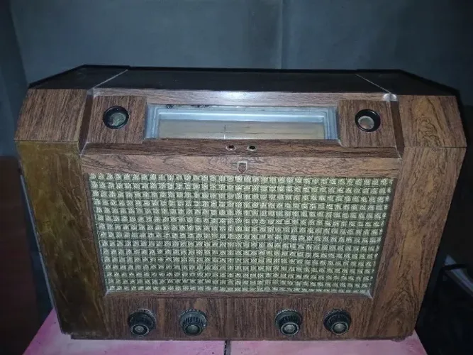 Rádio Antigo Valvulado Philips 291A (1939) - Inteiro e C/ Histórico Funcional