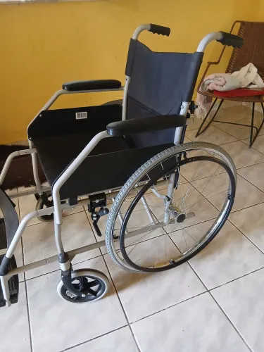 Cadeira  de roda 